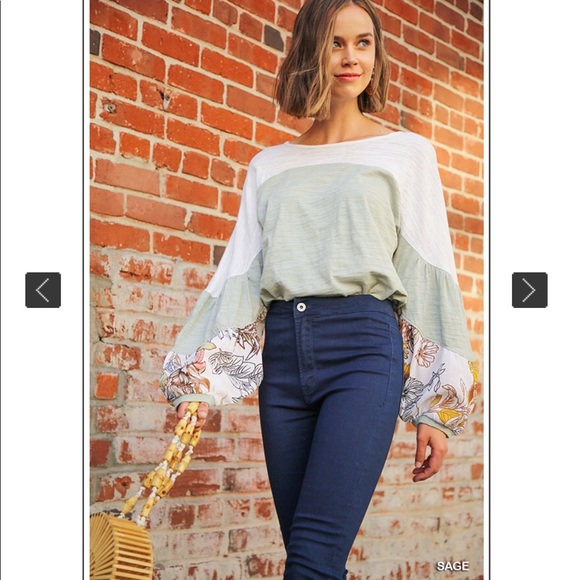 Umgee Tops - UMGEE Long Puff Sleeve color block top